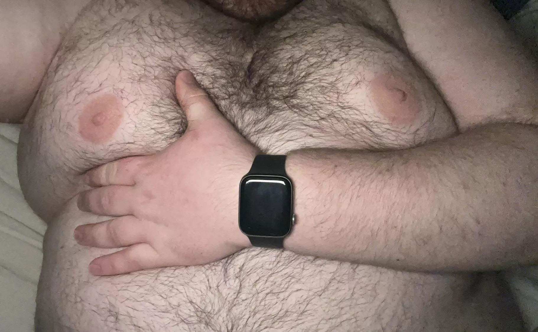 27M - Nearly a 4 day weekend 🙌🏼 who wants to grab a handful to celebrate? DMs/chat open 💬 posted by chubthro