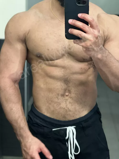 27M - SoCal & Vegas - Able to travel anywhere in the U.S. ✈️ by areallyweakguy