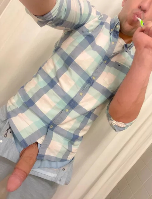 (28) Got any ideas while I brush my teeth? by openlyfriendly