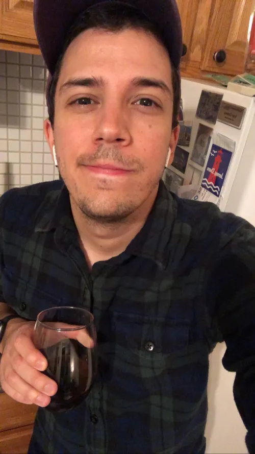 [28] I need a cuddle buddy ASAP by eanegomez