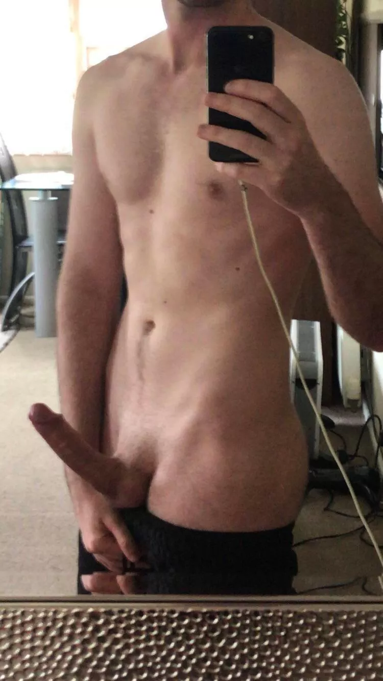 (28) need a fit muscular bro to give me a massage hmu posted by jimbobums