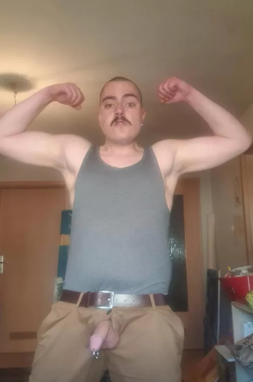 [28] not much. up for chat by heroofxjeez