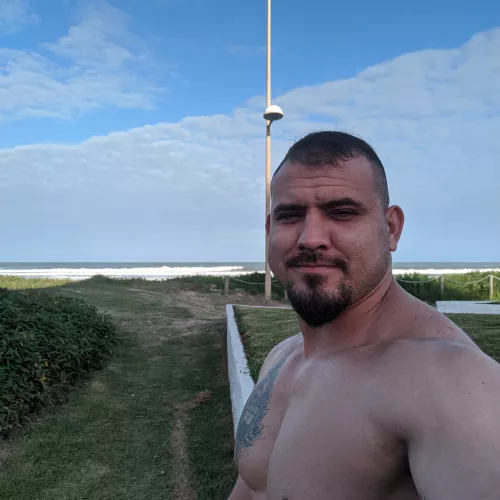 [28] Time to show up the work done at the gym 💪🏻 by Erik_reed