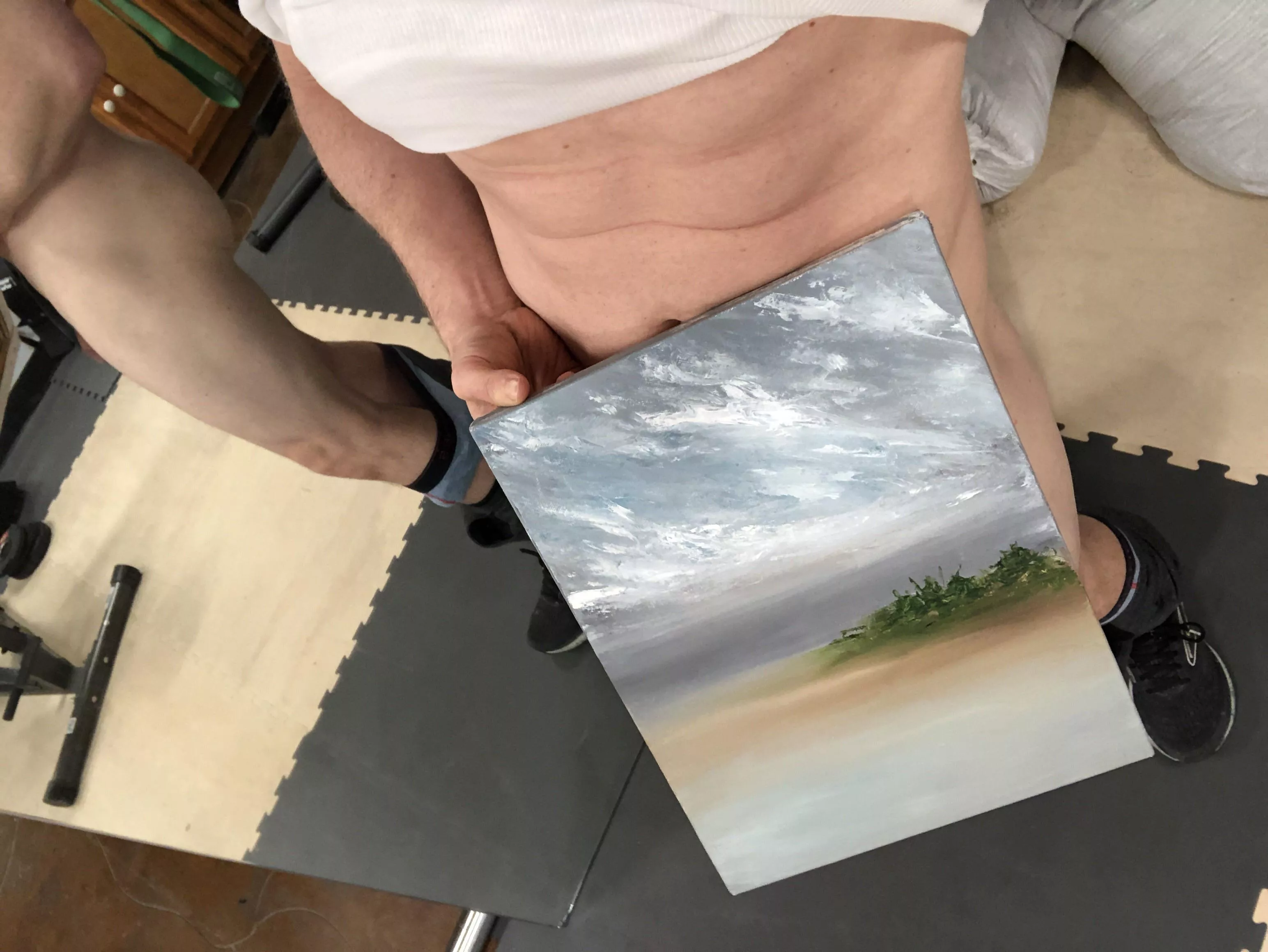 (28) US artist. Say hi 😊 posted by t_jones562