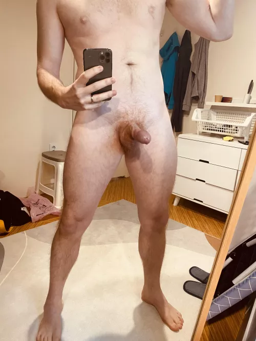 28m bi drippin ginger left alone at home - what’s up bros? by bi4now94
