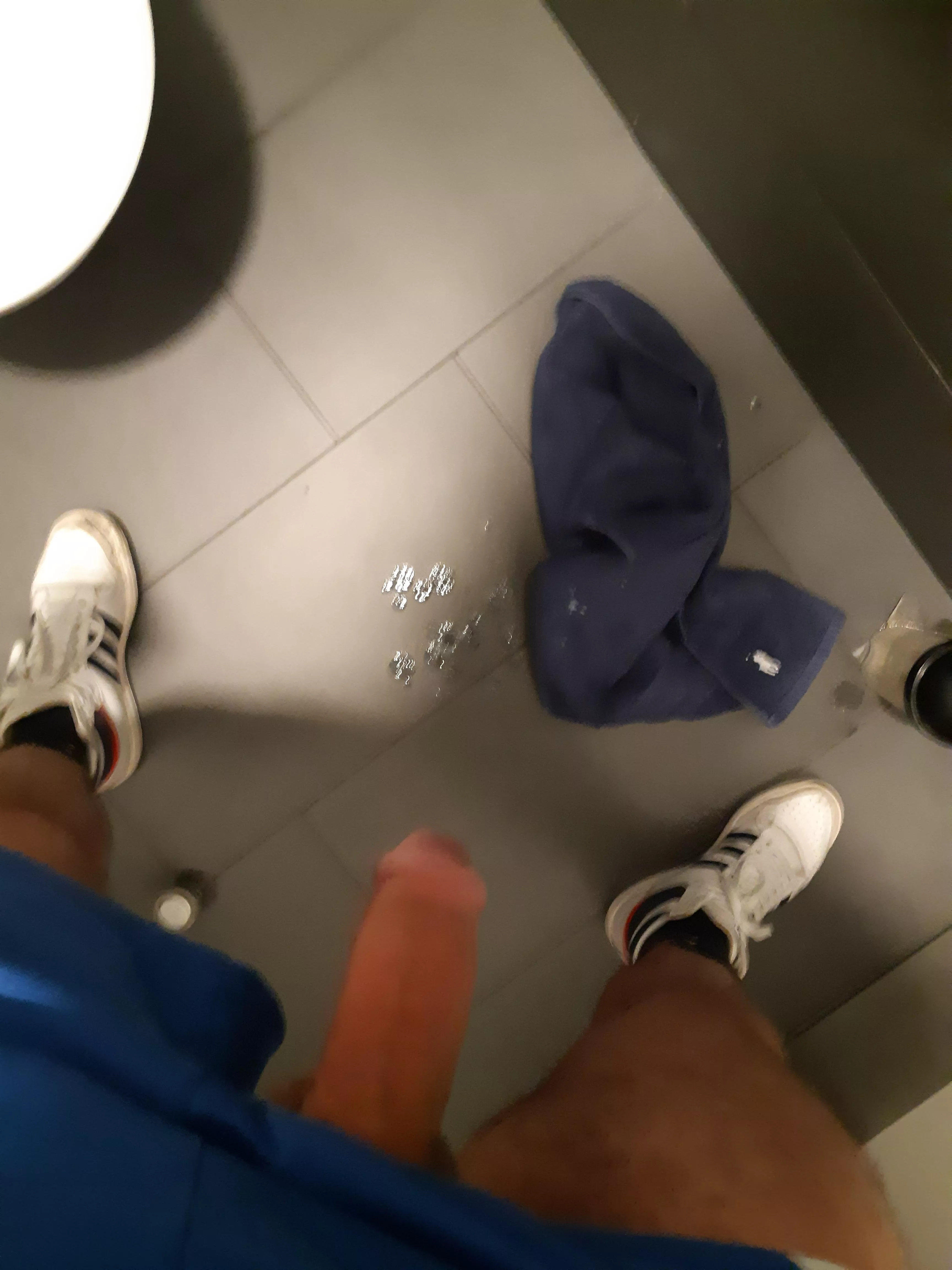 28M Who wants to clean that up? posted by fitdudeVIE