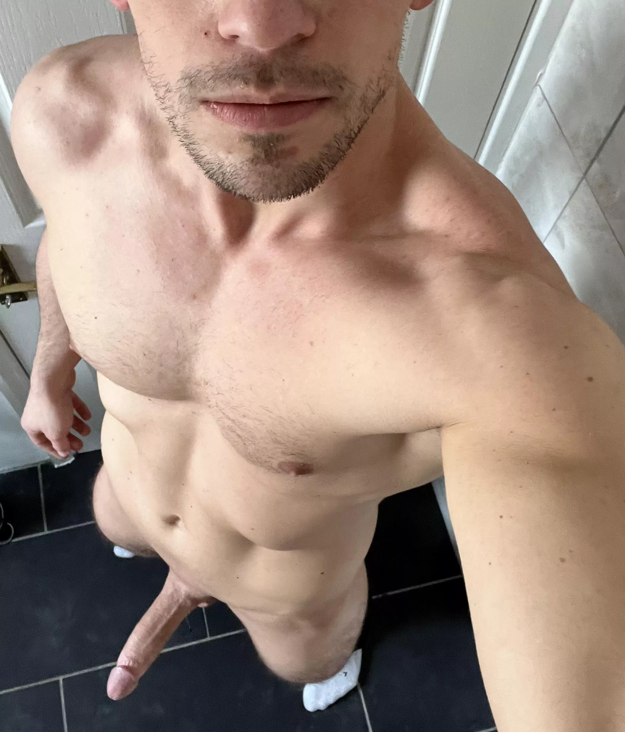 29 I’m 6’0 and 180lbs, muscular physique. Always wondered what it’s like to be dom’d. ready to let an experienced woman take control and make me their play thing. posted by redditguy1992a