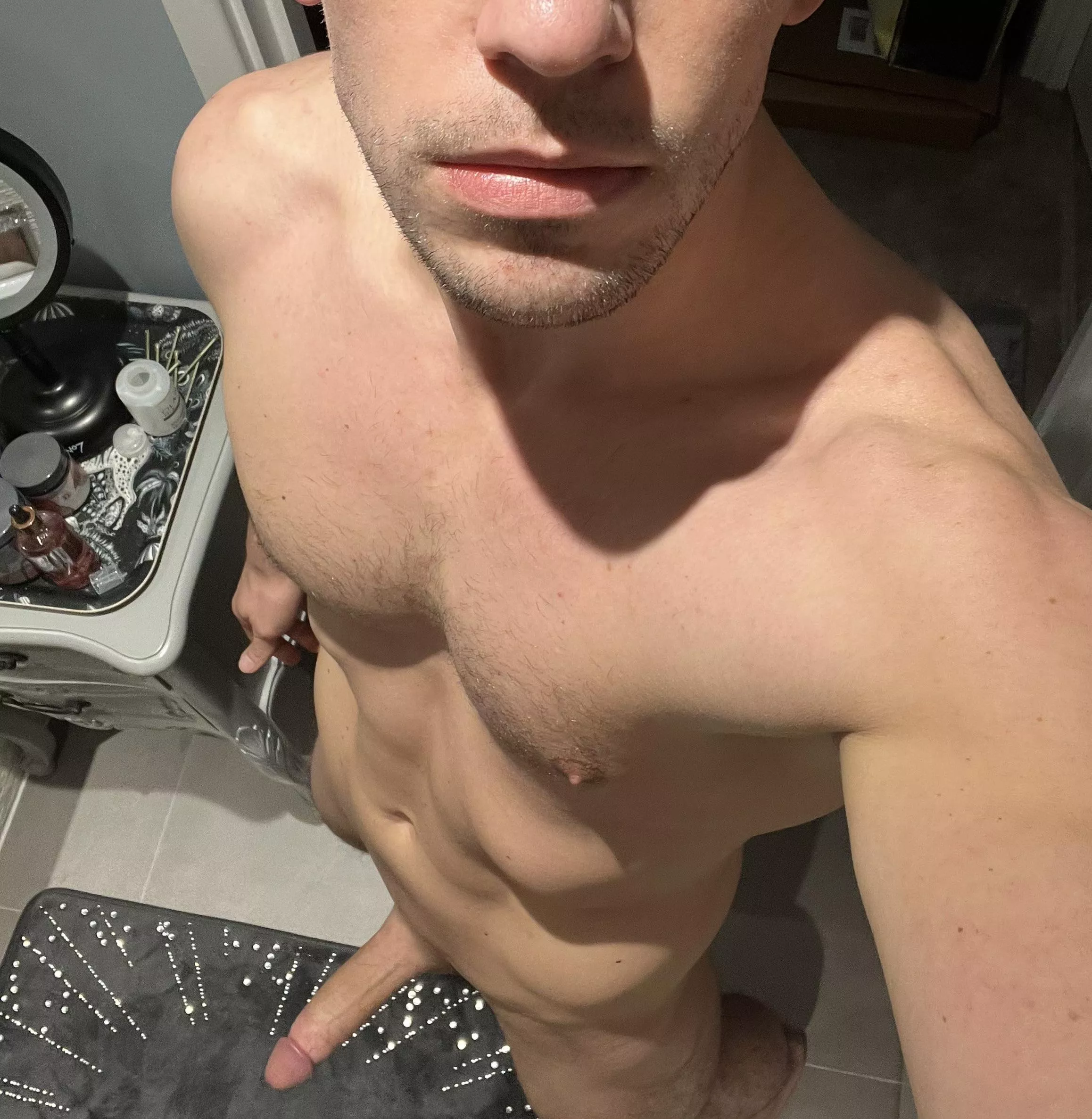 29 I’m 6’0 and 180lbs, muscular physique. Always wondered what it’s like to be dom’d. ready to let an experienced woman take control and make me their play thing. (M) posted by redditguy1992a