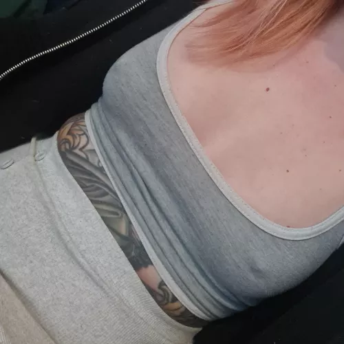 2nd night out in a row 💤 by PeeachyQueen