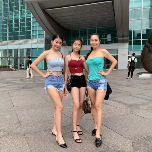 3 different sizes to choose from. by slowlycrookedpeanut