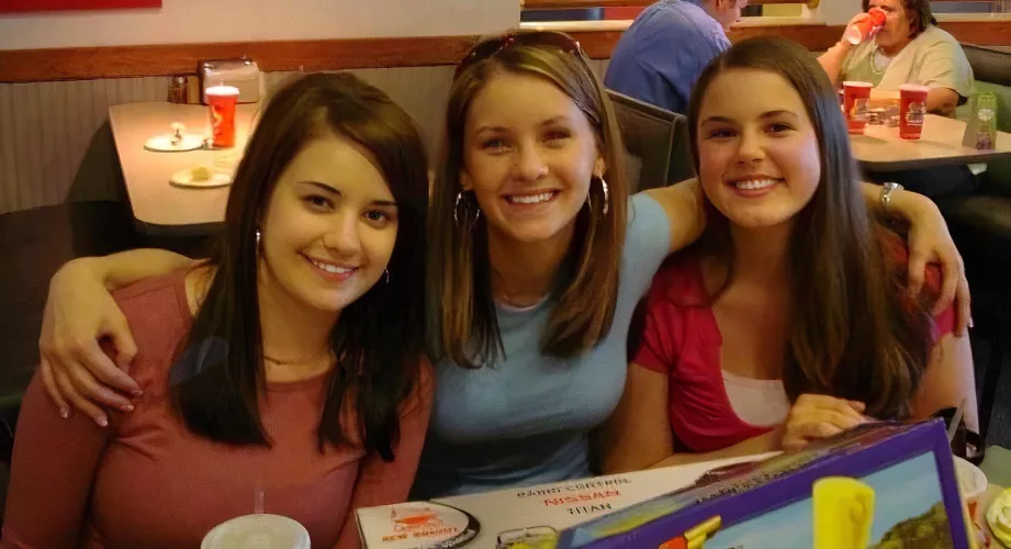 [3] Girls next door by Zestyclose_Kiwi1065