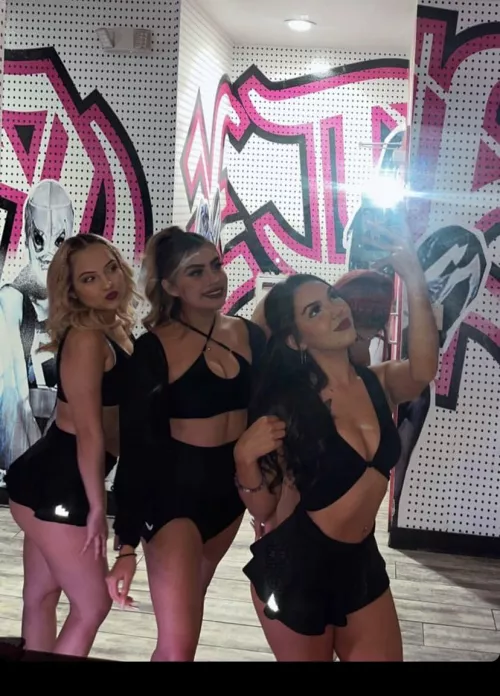 [3] pick the slut you wanna fuck in the face 🔥🤤 by faptothisgirl