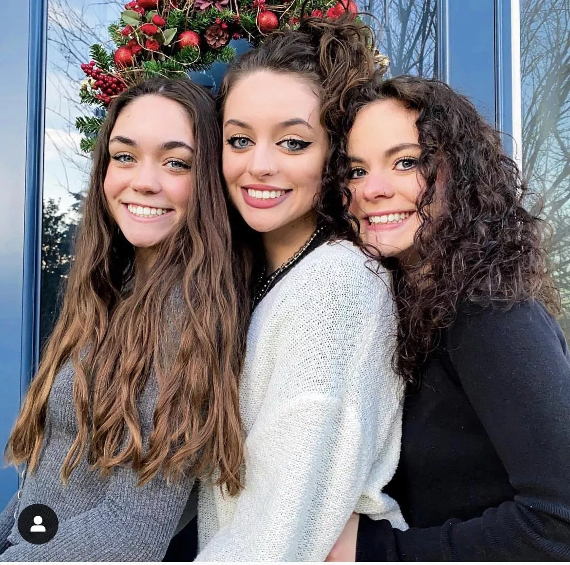 3 sisters [p3] posted by No-Dingo9081