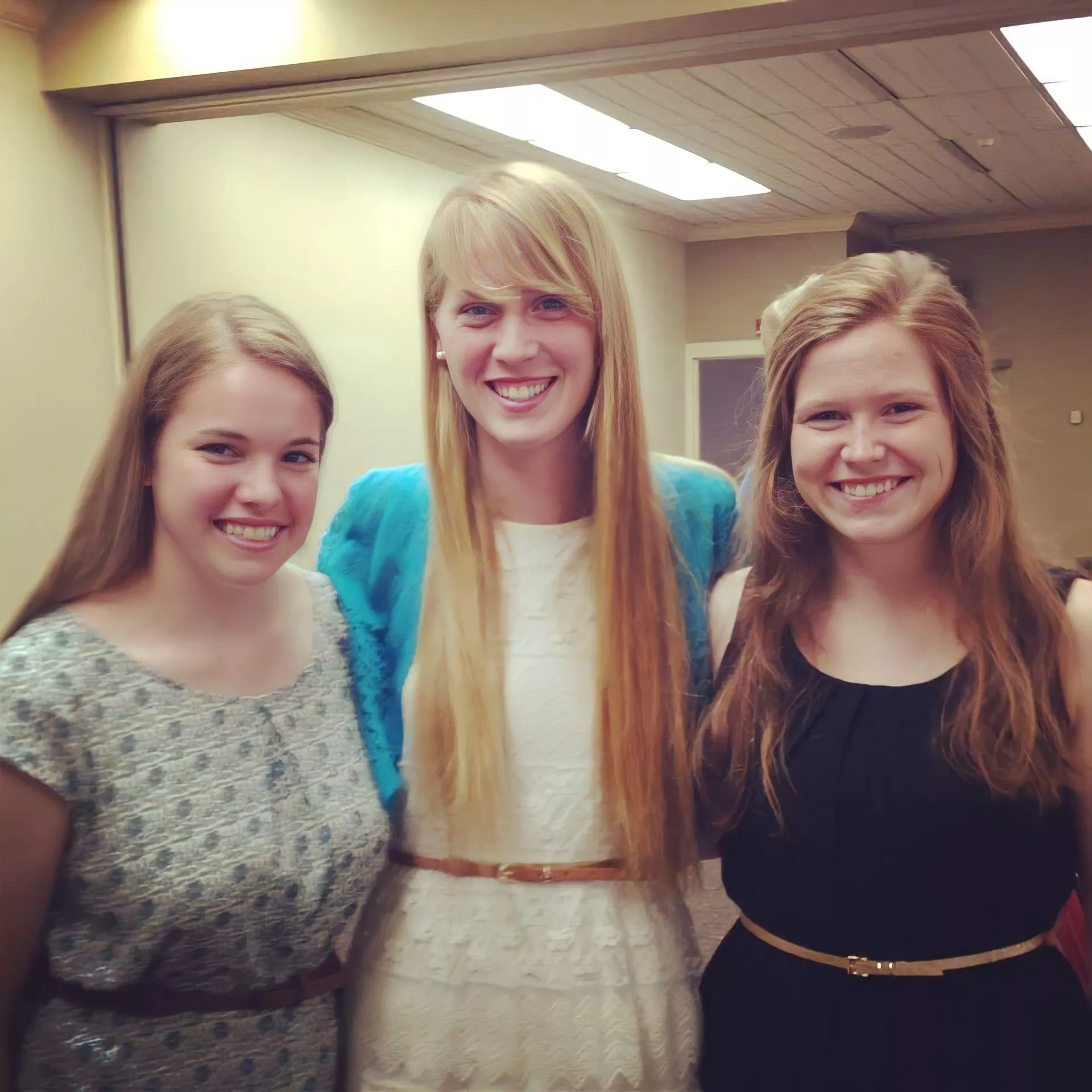 [3] Smiles posted by tossawy135