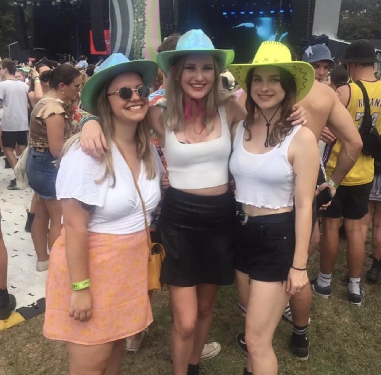 [3] Which of these 3 hotties are you choosing and why? posted by Setcrasher