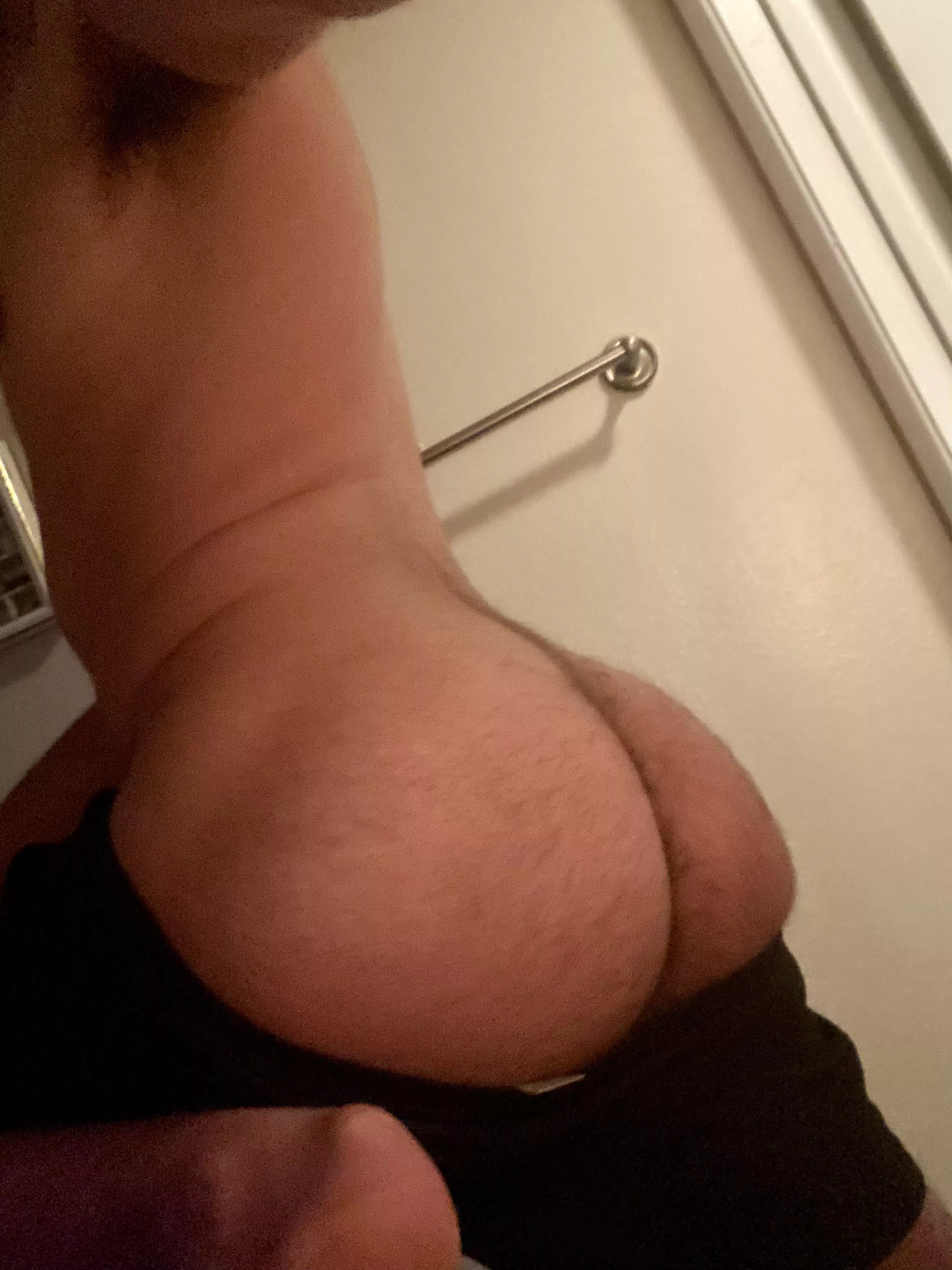 (30) wwyd? DMs open 😉 posted by neosporin1991