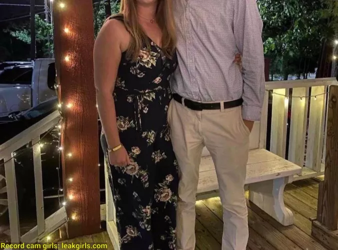 [31/27] [FM4F] hubby and I are looking for a new cake! We are patient and outgoing! Message us if you’re interested in starting out onoine or if you’re on the east coast! (: by NIO-YOLO