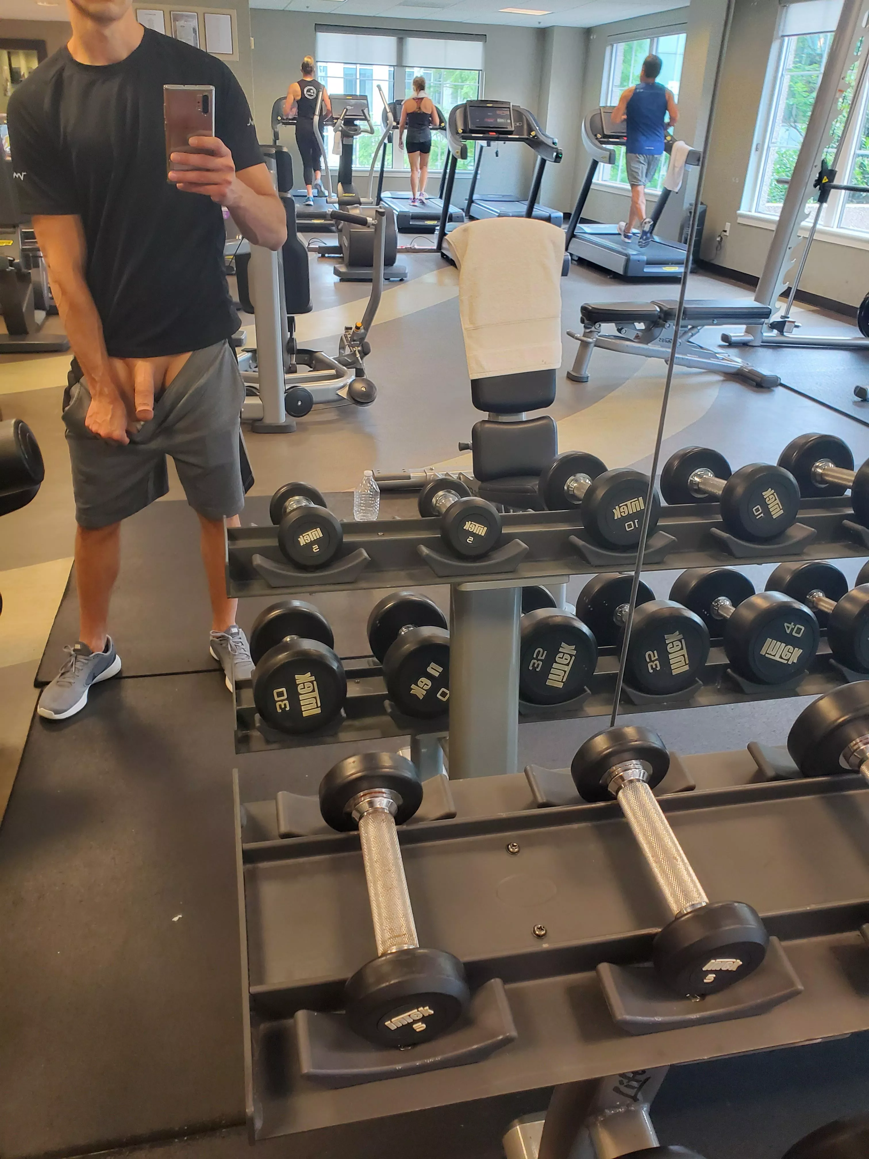 31[m] These hotel gyms always make me 😈 posted by mikeypilot