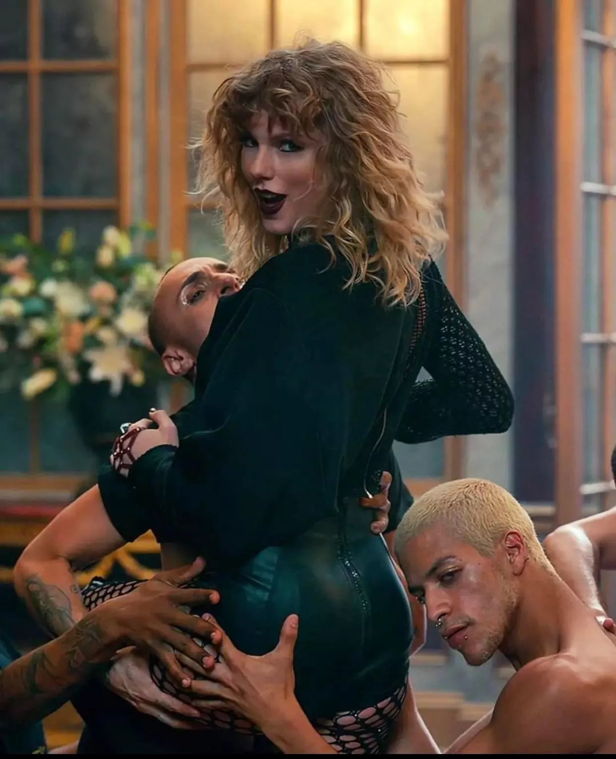 31M4A- bi bud wants to chat about getting fucked for Tay. posted by subslutben