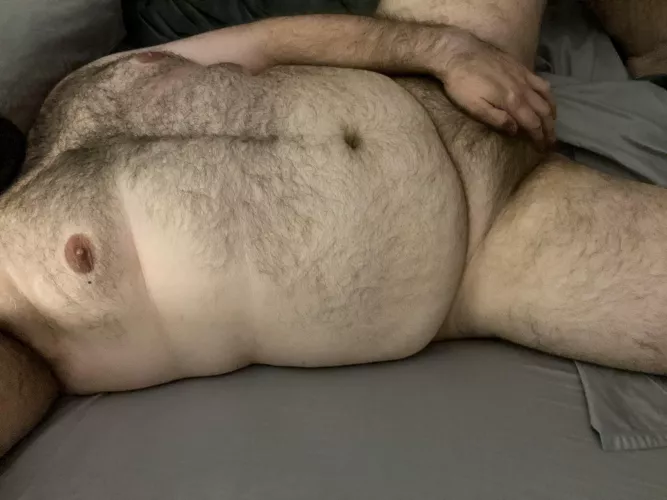 31yo bottom bear, interested in chasers or bears smaller than me. DMs open, please be 25+.. by Jay8577
