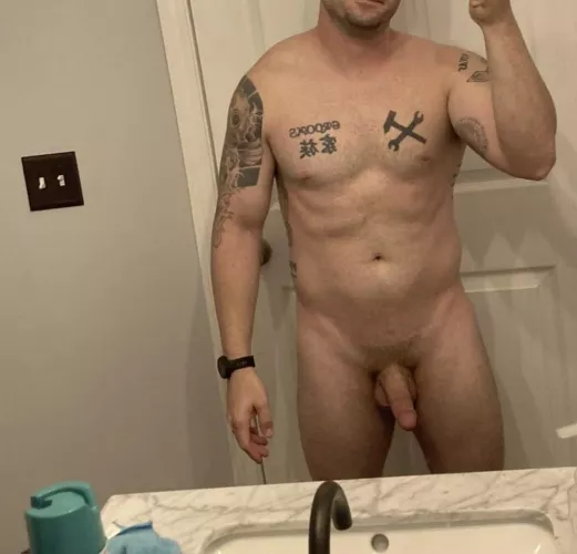 32 5’6” 170 pounds some days I’m good with it some days I feel nasty. by doingitup10