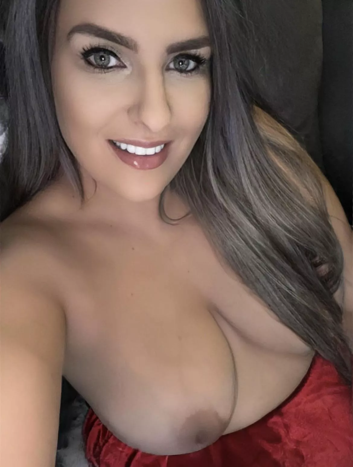 (32) Can I sit on your lap posted by courtney22xo