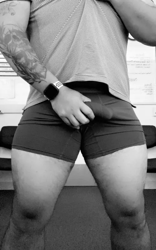 32 Monday meetings- want to join? by Lucky_Brutus