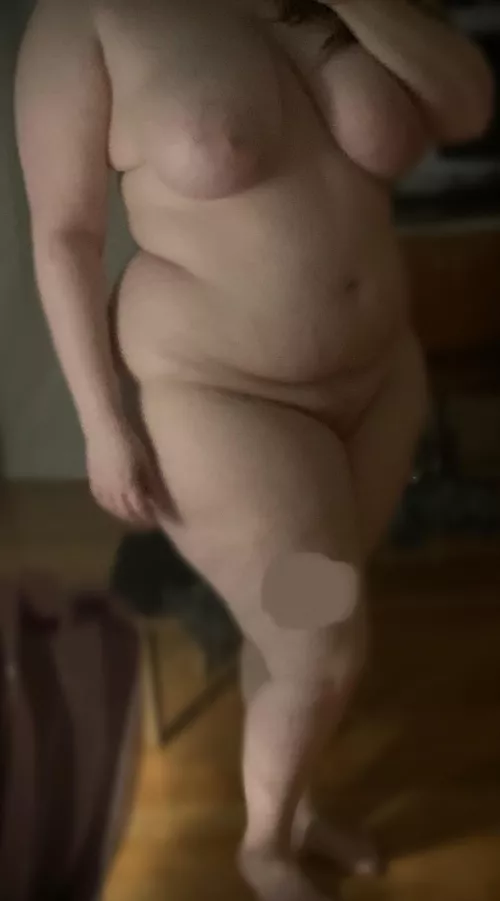 32f 5’6” 230 lbs. It’s been a long road to actually liking myself and accepting that bodies go through changes. Thanks to this community. by sendingsarah28