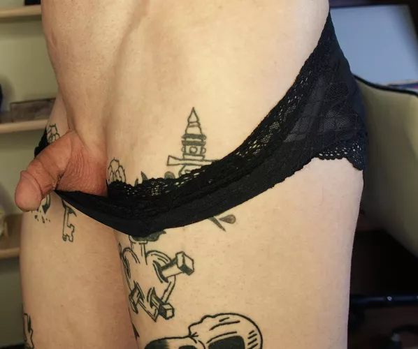 (33) Feeling thirsty this Thursday…send nudes 🍆 by Most_Secret