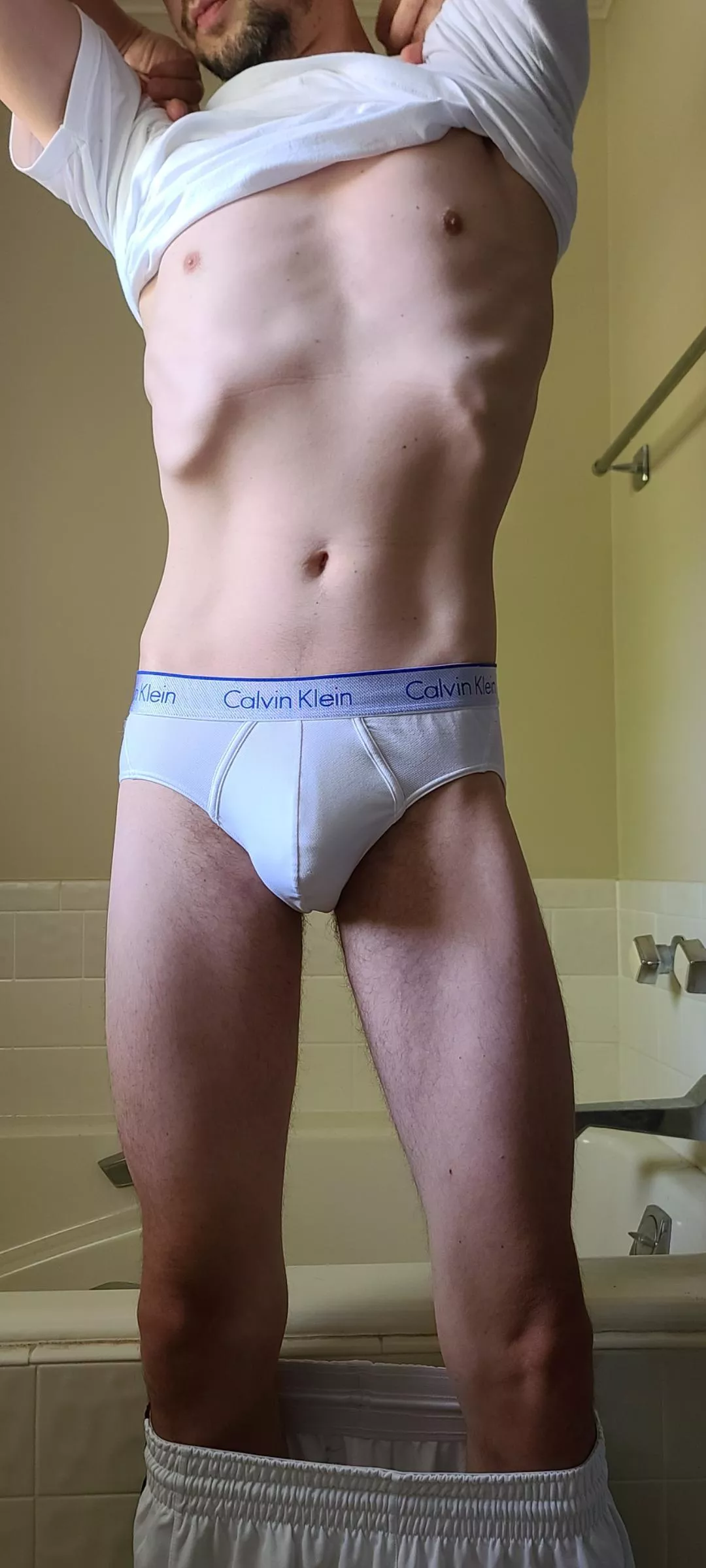33 in briefs, how do I look? posted by yellerstone