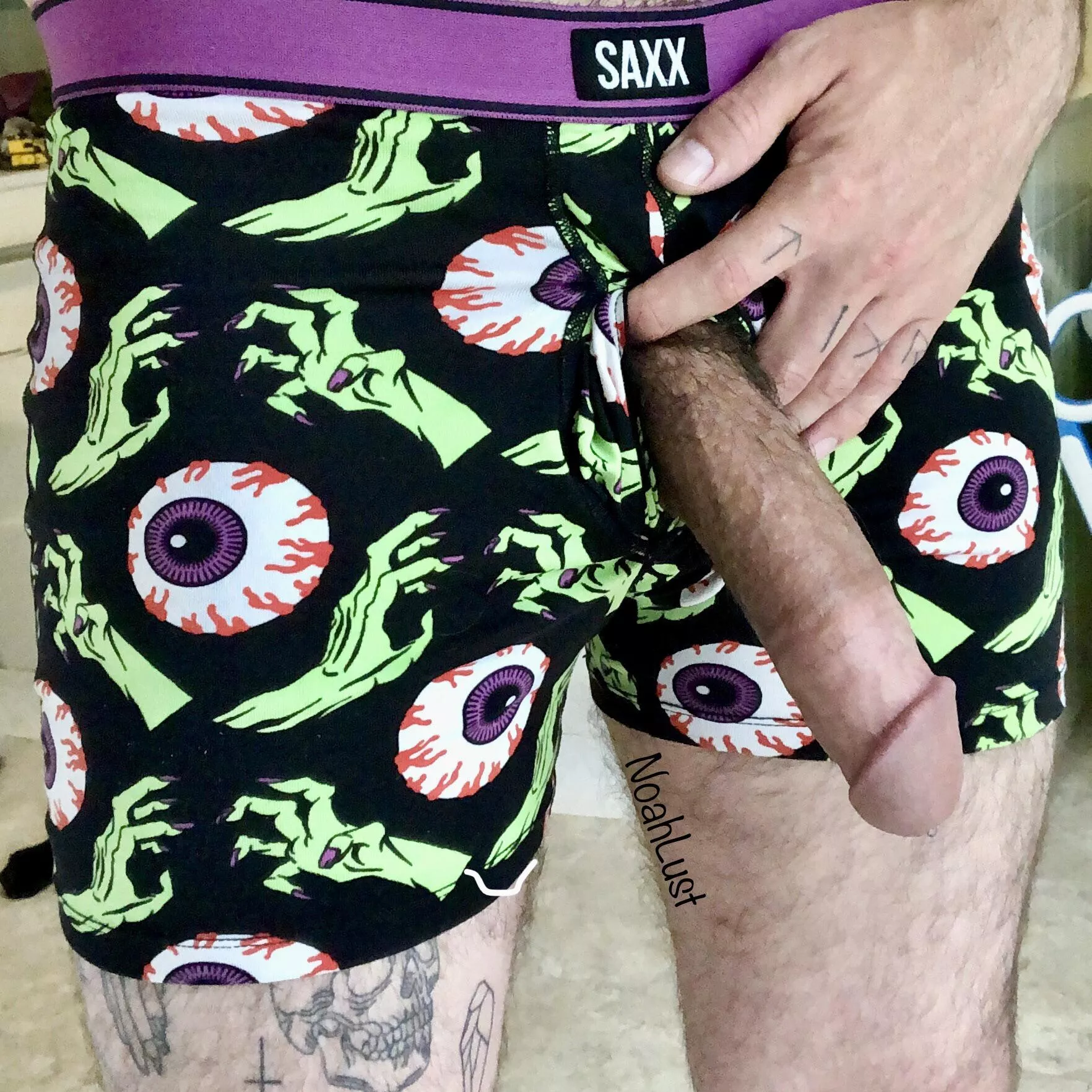 33M - Just hangin’ around posted by NoahLust07