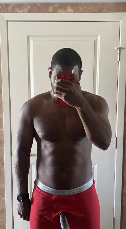 33M Looking to put the Red in Reddit… by FievelGoesDownSouth