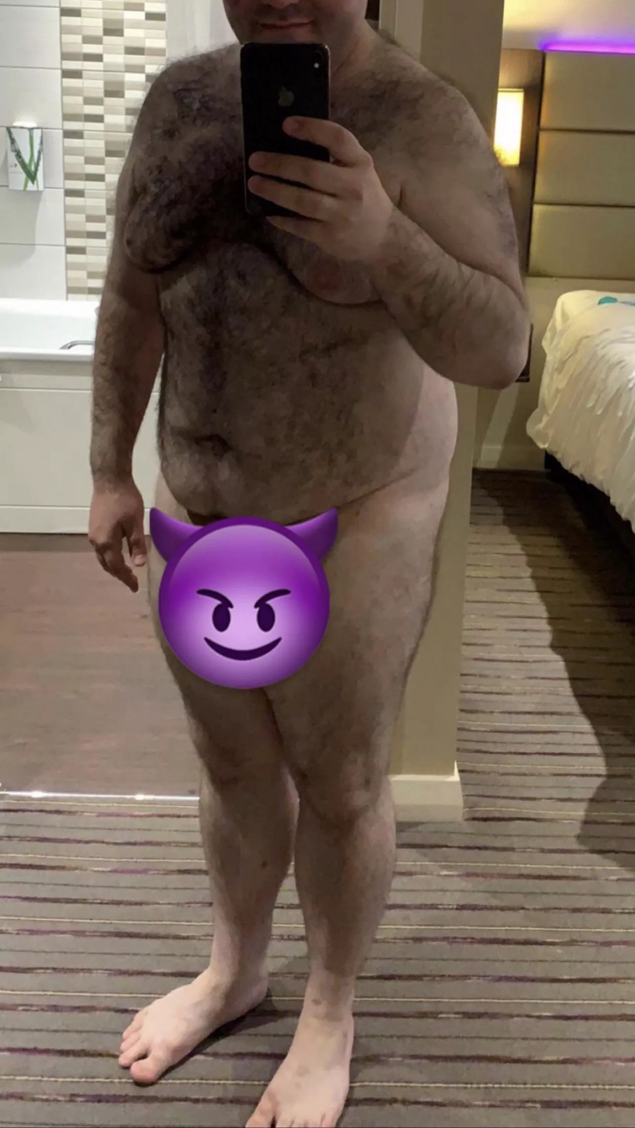 34 UK 🇬🇧 love daddies boys and chasers HMU posted by british_bear28