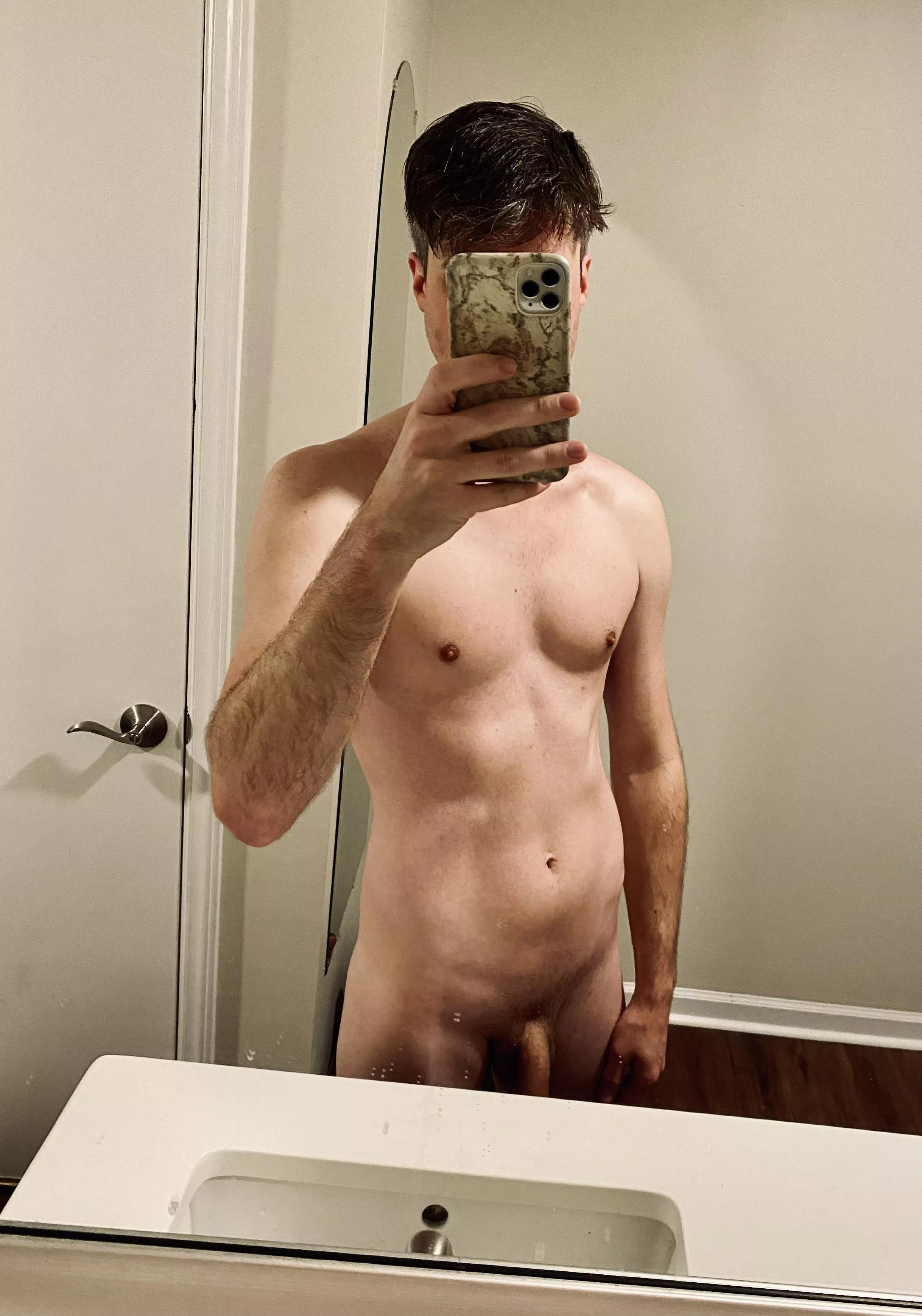 34M, 6ft, 155lbs. Enjoying being naked right now posted by charliespjs