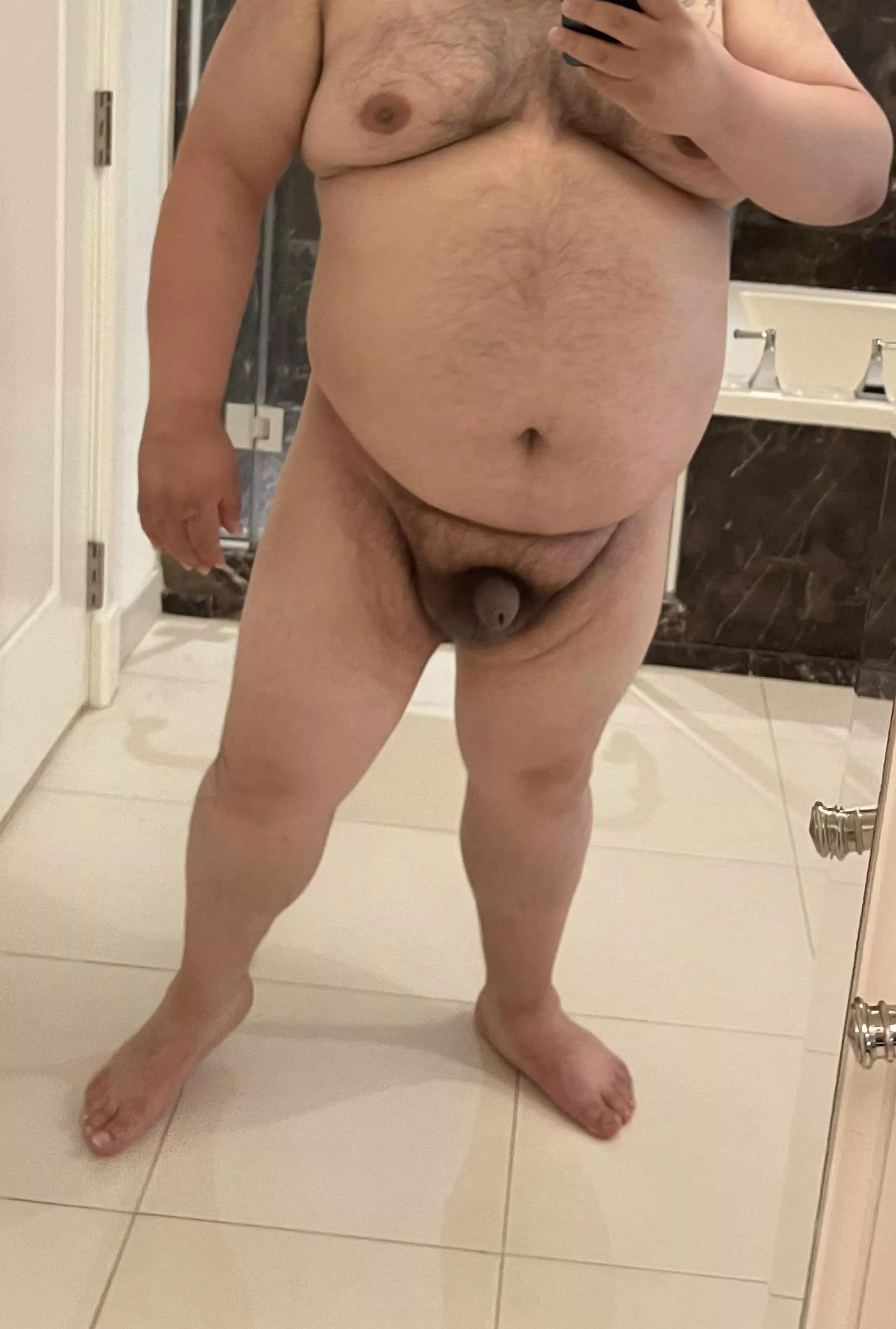 35, 5’8 320 lbs. posted by Uncutchile69