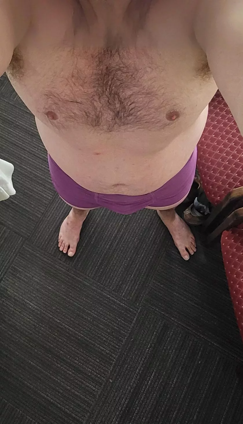 [35] How're all you fine people doing? posted by rerebootagain