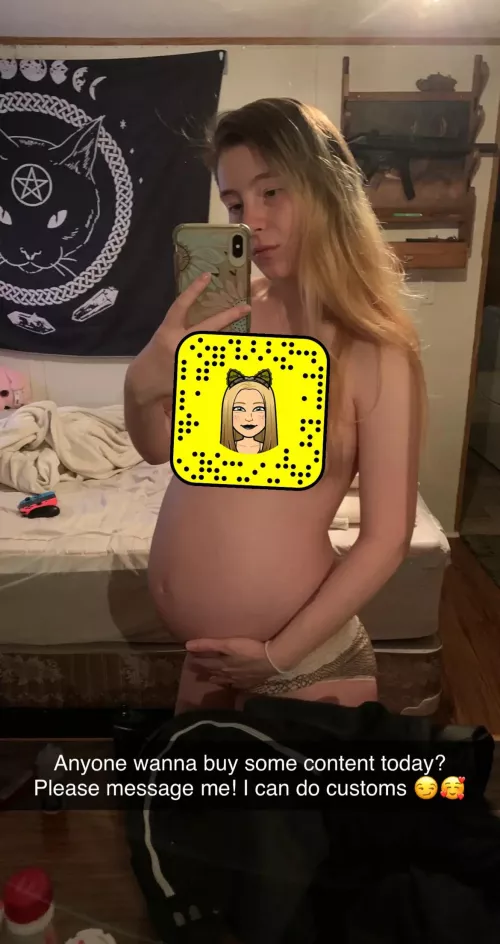 35 weeks pregnant and I’ve been so damn horny 😏💦 message me on here or snap, beccabih1! You know you wanna see more 😏😉 by RebeccaAnderson921