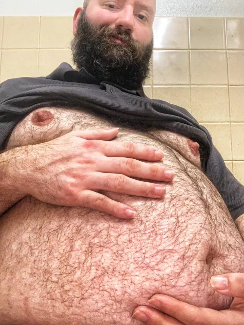 (35m) Gay bottom bear here. DMs always open. by Foxxykevin2