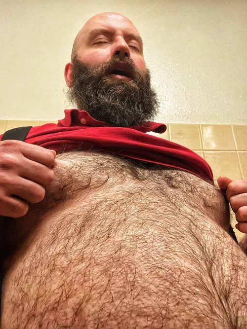 (35m) gay chubby bottom. Who wants to be the first to cum inside me? DMs open, into RP. Prefer guys with any amount of body hair (light or a lot) and/or with facial hair. by Foxxykevin2