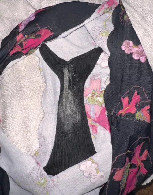 35yo mom of 2 sloppy panties by drtbg21