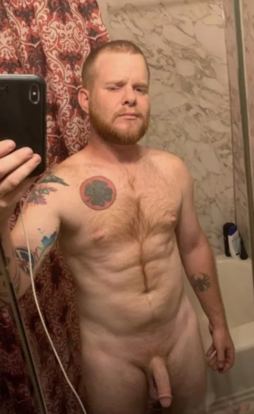 36 5’9 175. Starting to get comfortable with my stomach. I want my abs back lol. by OrangeAdventurous420