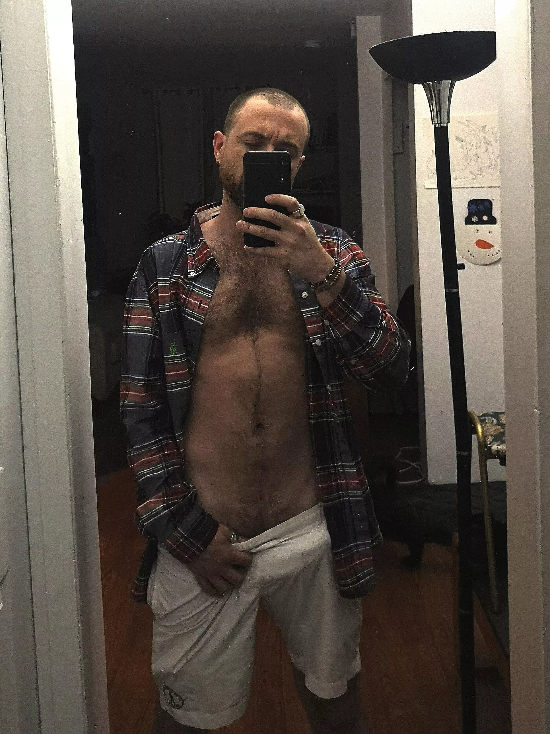 (36) bulge time 🍆🍆🍆 not sure about this picture. upvote if you disagree! 😏🤨 posted by Dostoyef