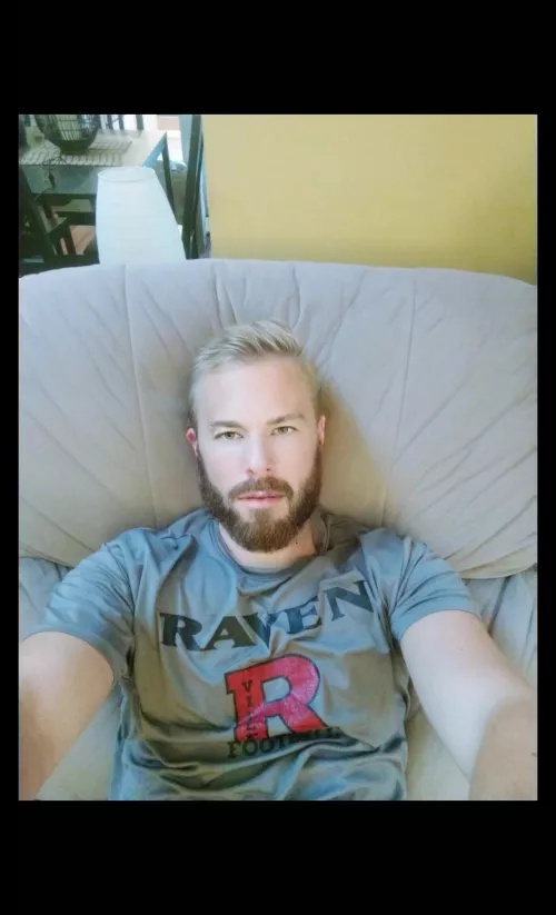 (36) waiting for my Mr. Right by JamieSkarSPH