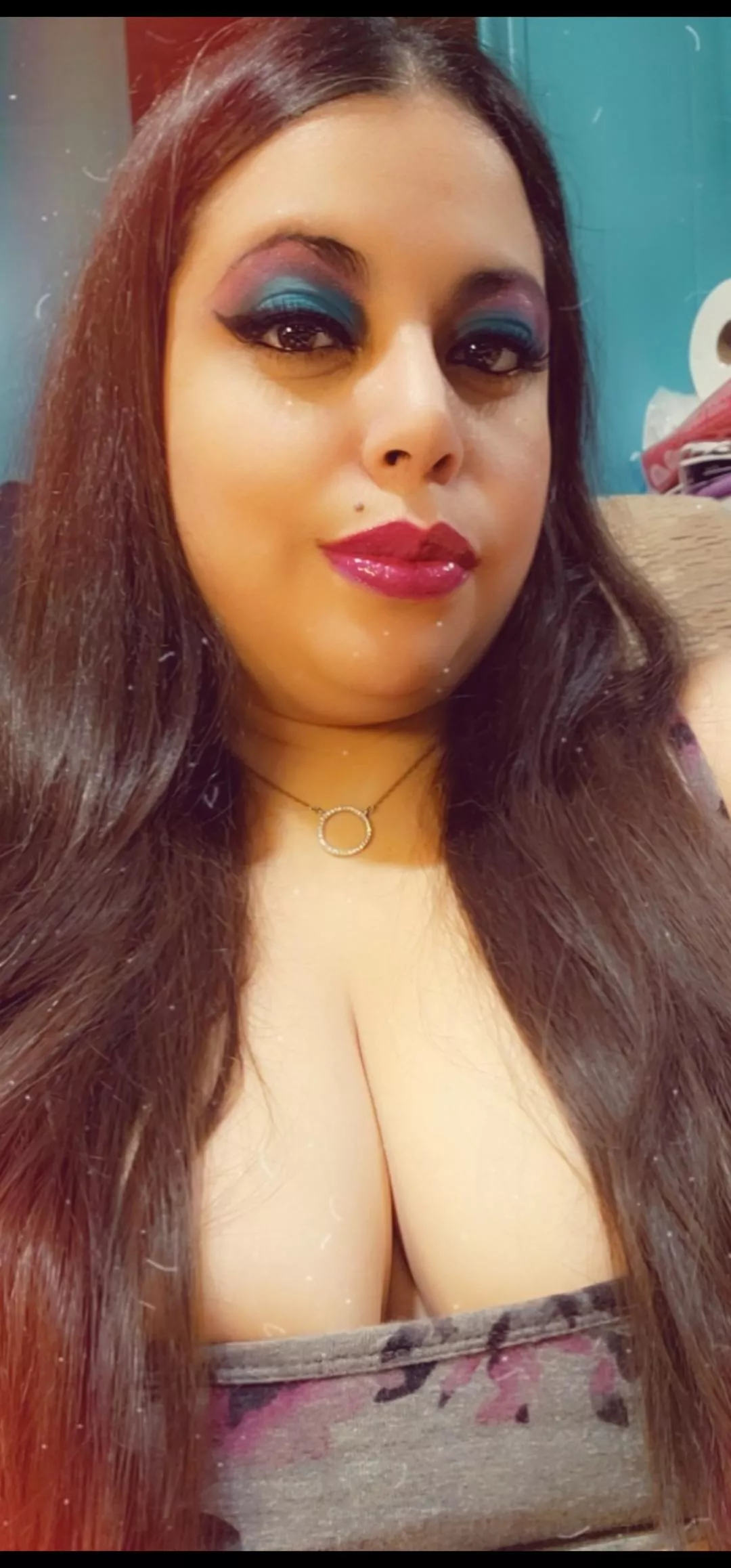 36 year old horny Milf 🔥 posted by VixenCupcake