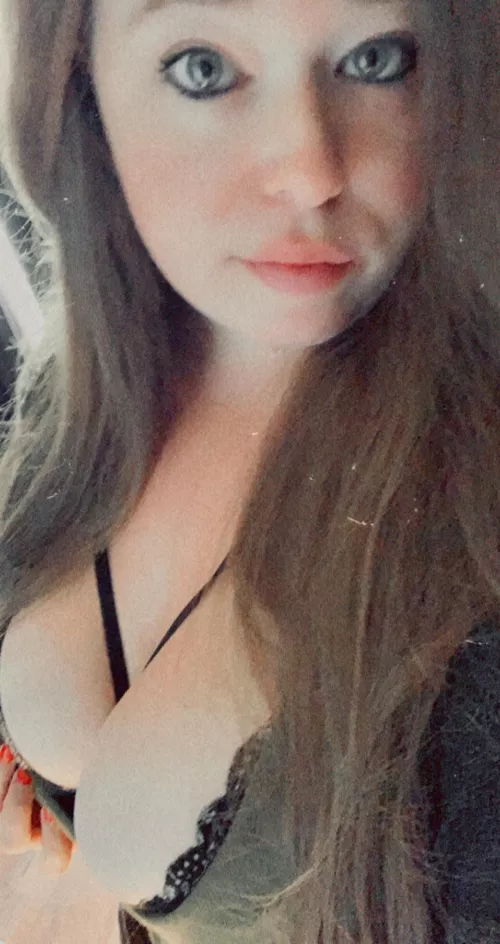 36F Such a hot afternoon 🔥 by ivymiaexplicit