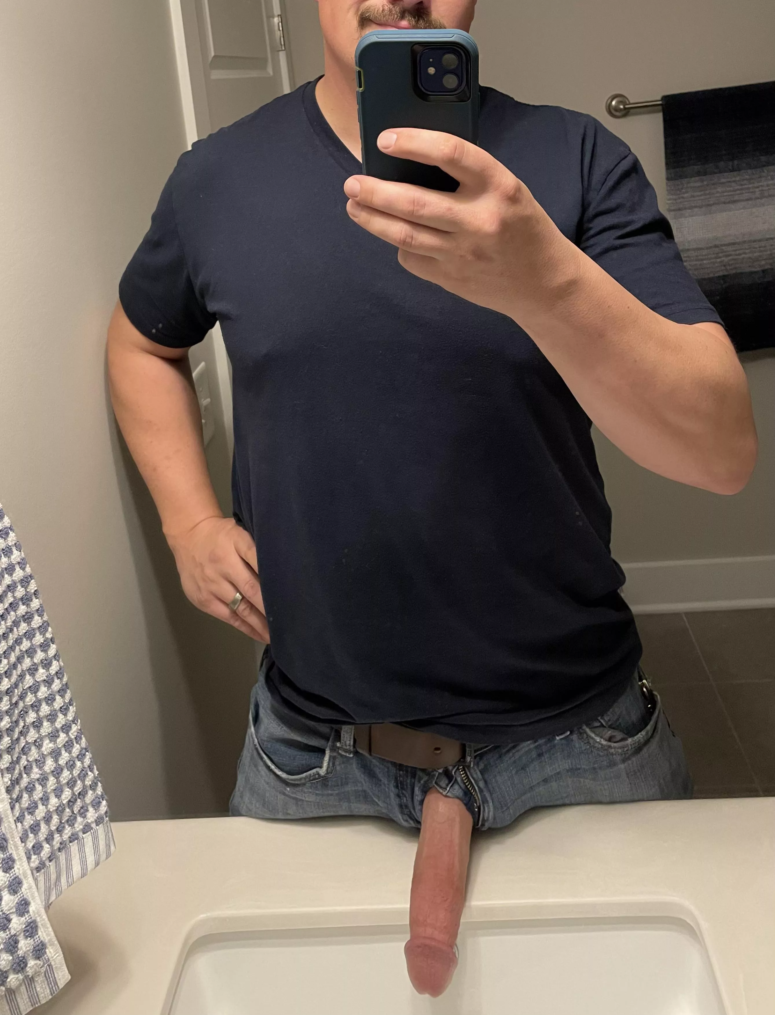 [37] always wondered why lucky jeans said “lucky me” posted by ann0hnemous