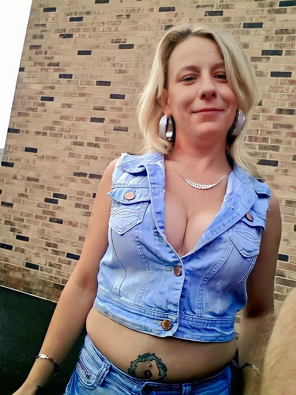 37 and still love the chav look lol xx posted by gemmarowan