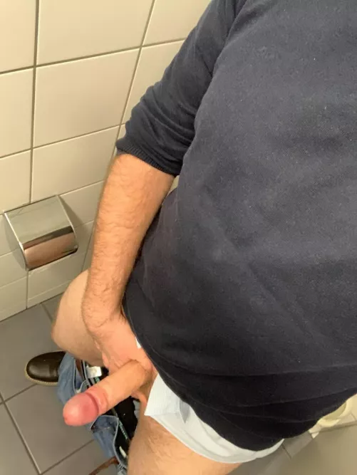 37 [M4R] white guy from Germany looking for black, asian or arab woman by NickMiller84