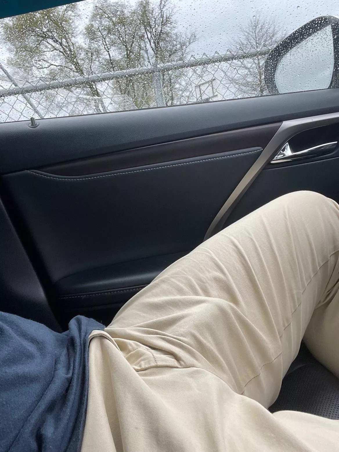[38] dadbod… car keys… or khakis? posted by chestandbacksplit19