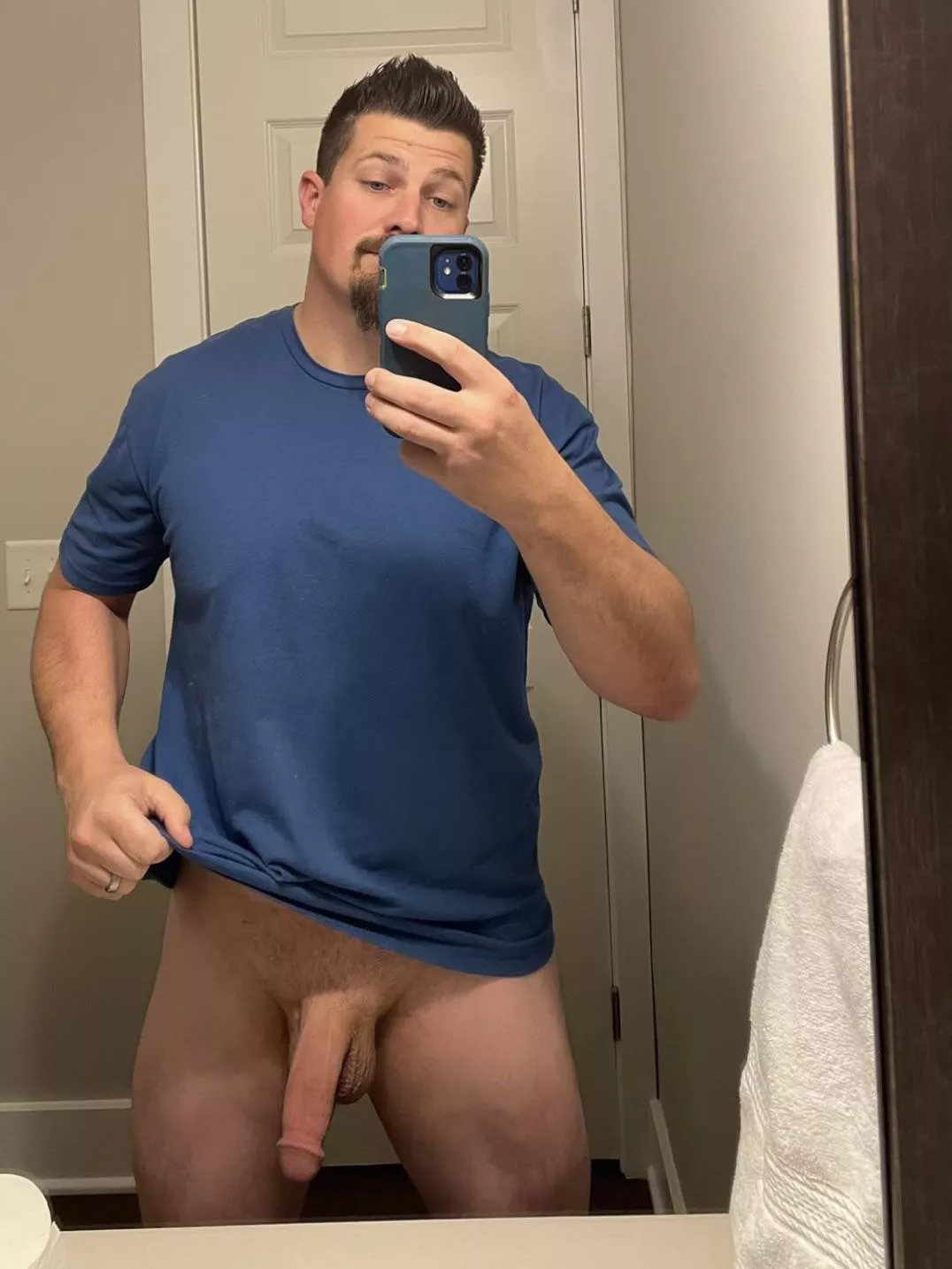 [38] dadbods gettin’ love still? posted by chestandbacksplit19